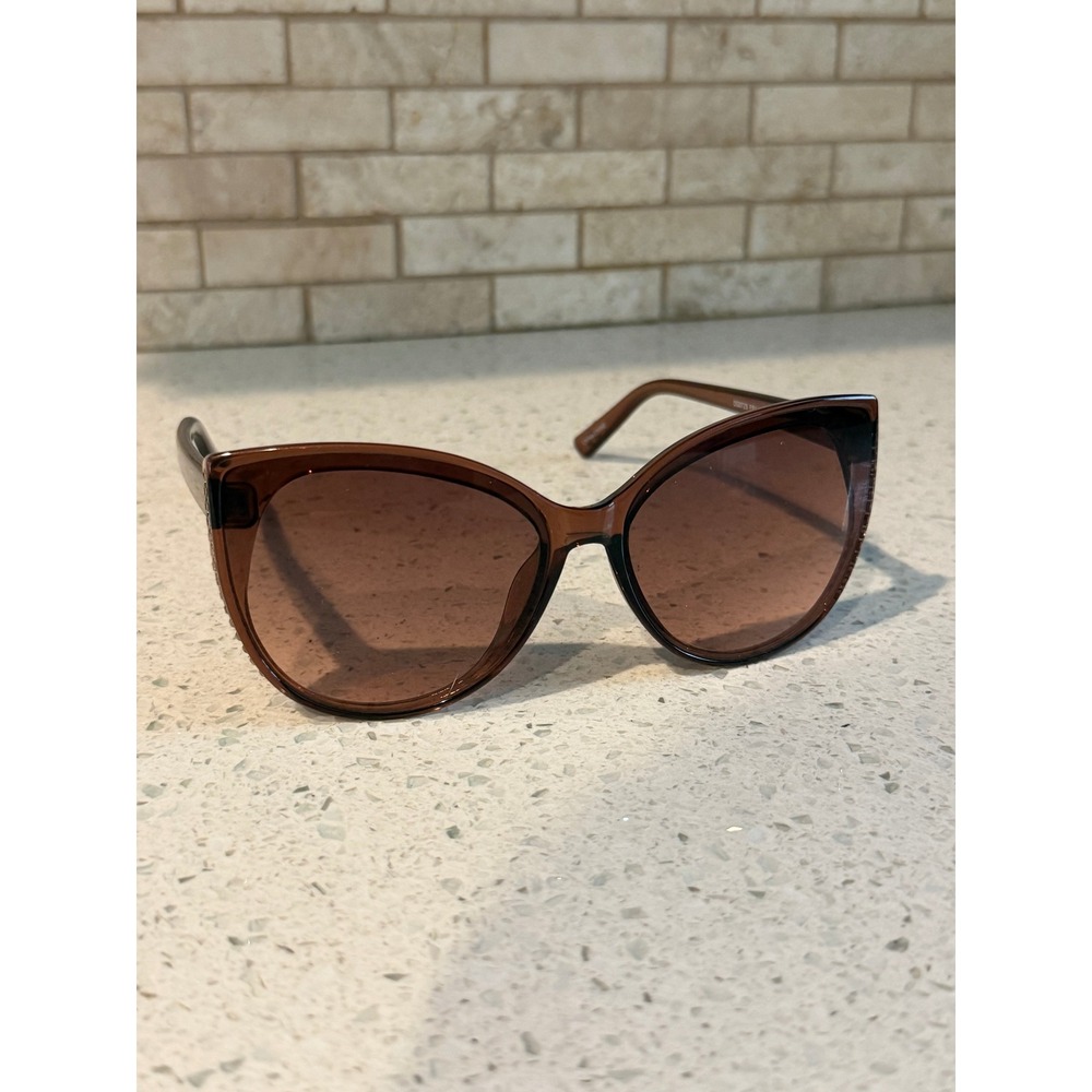 Sofia Vergara x Foster Grant sunglasses DG0725 FSV 23 cat-eye frame tan